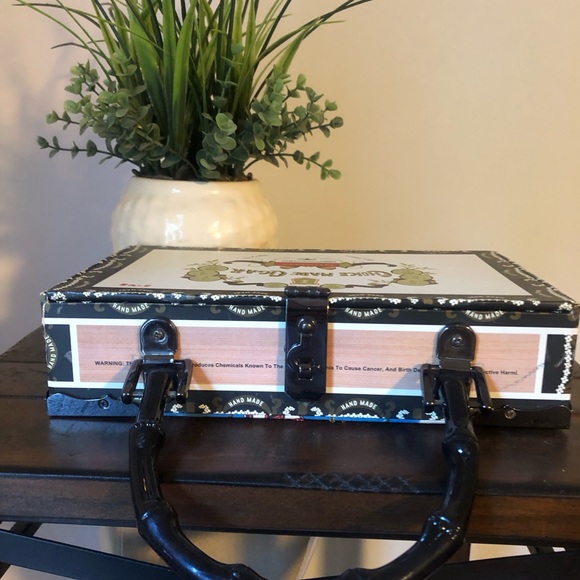 Vintage Choice Made Beaded Cigar Box Purse with Jerry's Drive-In, Car Hop, Chevy - Picture 8 of 15